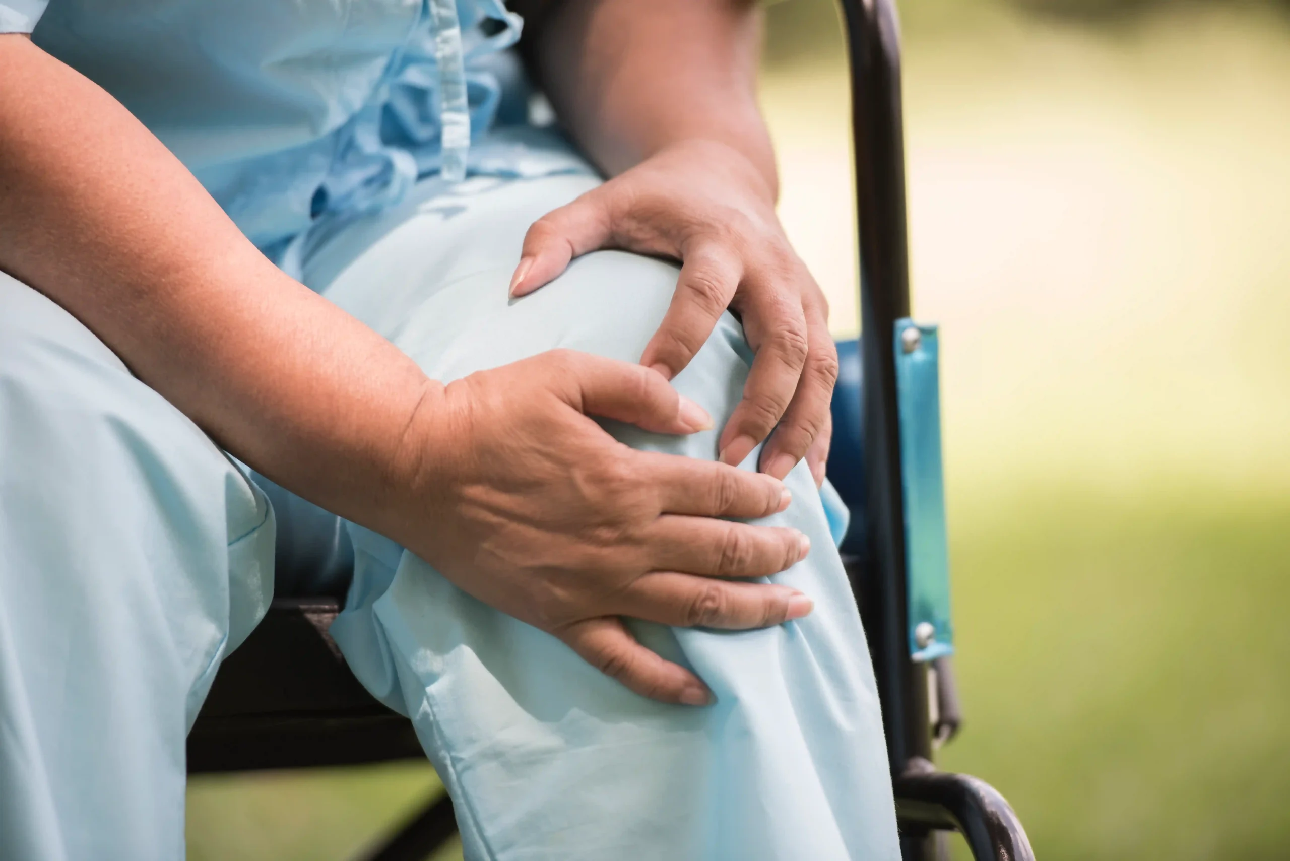 Robotic Total Knee Replacement Surgery